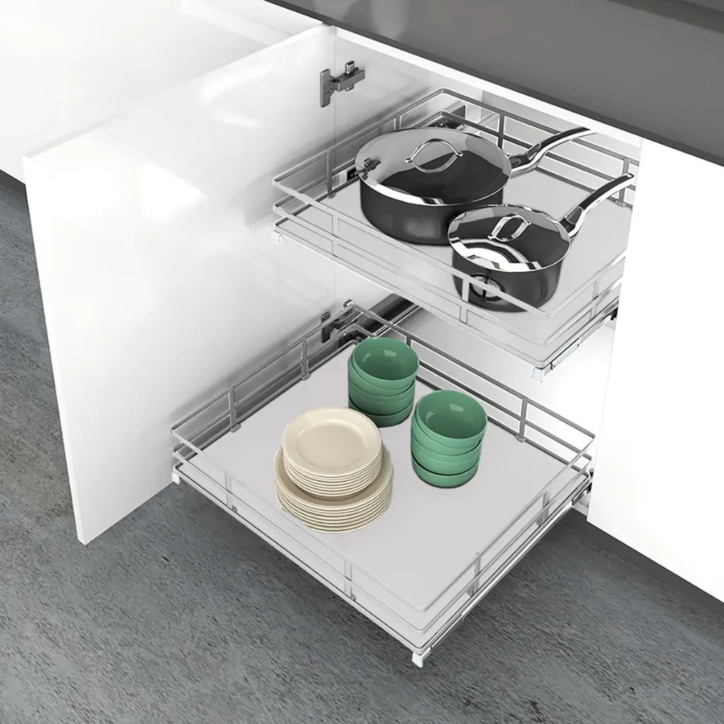 Naro 400 internal pot and pan drawer